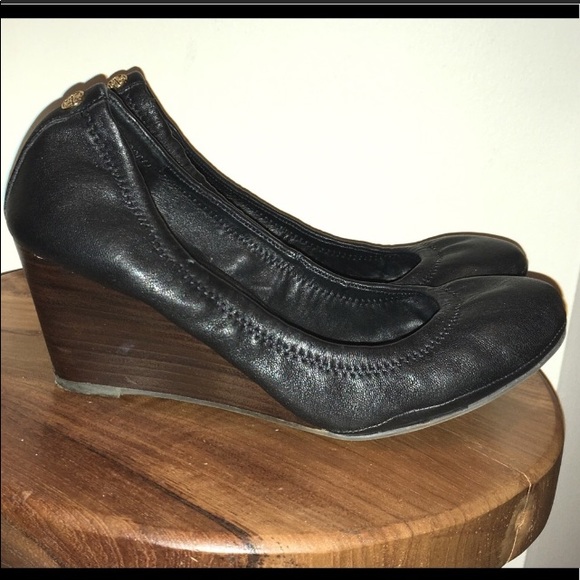 Tory Burch soft black leather wedge heels 7.5 - Picture 4 of 7